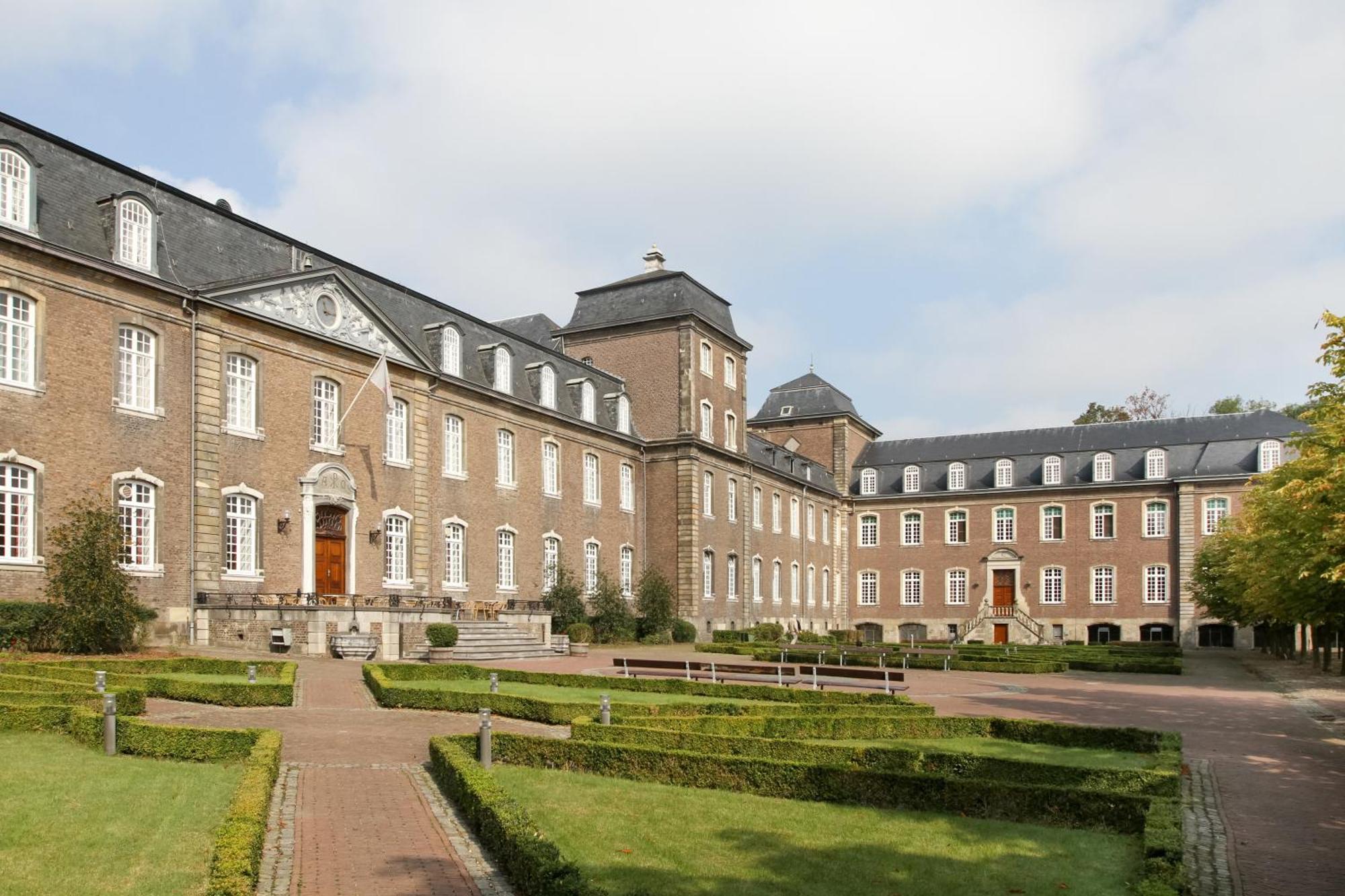 Abdij Hotel Rolduc Керкраде Екстериор снимка